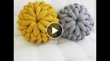 How to hand knit a chunky knit pillow 